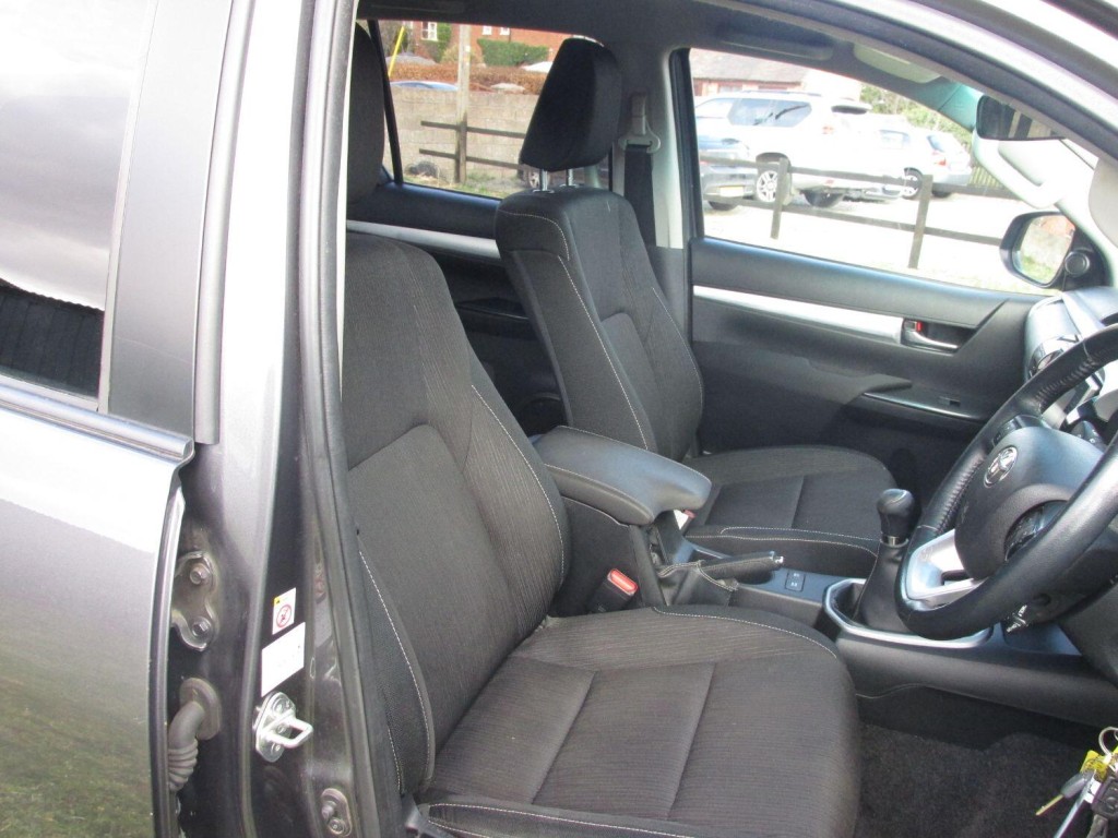 TOYOTA HILUX ICON  4X4 D-4D DCB 2018