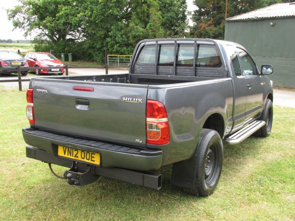 TOYOTA HILUX HL2 4X4 D-4D ECB 2012