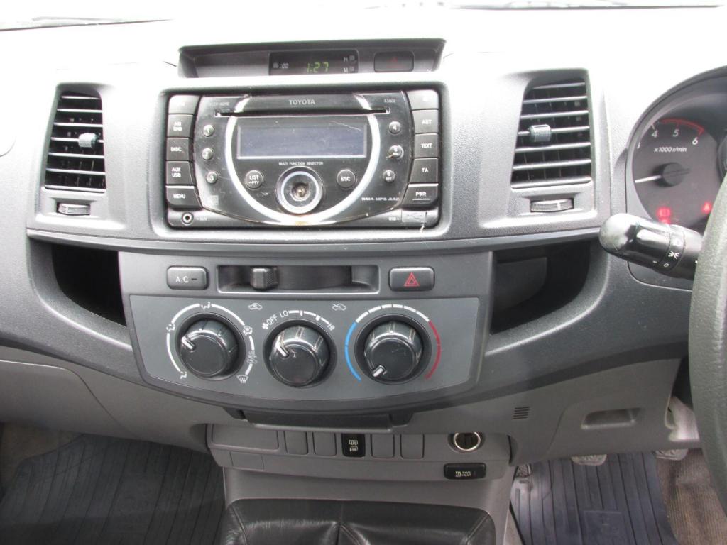 TOYOTA HILUX HL2 4X4 D-4D ECB 2012