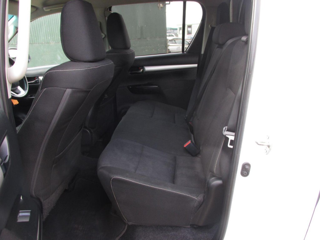TOYOTA HILUX Icon 4X4 2.4 D-4D D/C Auto 2021