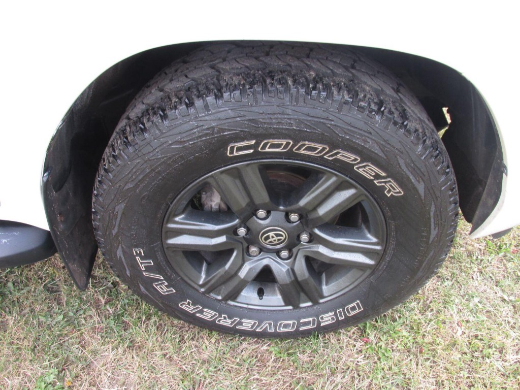 TOYOTA HILUX Icon 4X4 2.4 D-4D D/C Auto 2021