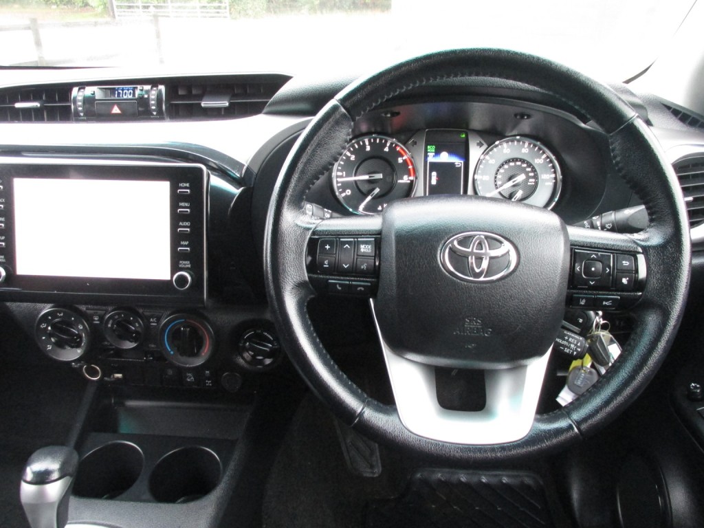 TOYOTA HILUX Icon 4X4 2.4 D-4D D/C Auto 2021