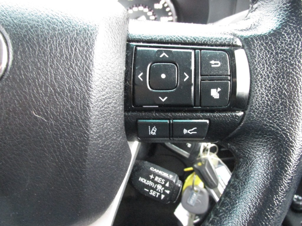 TOYOTA HILUX Icon 4X4 2.4 D-4D D/C Auto 2021