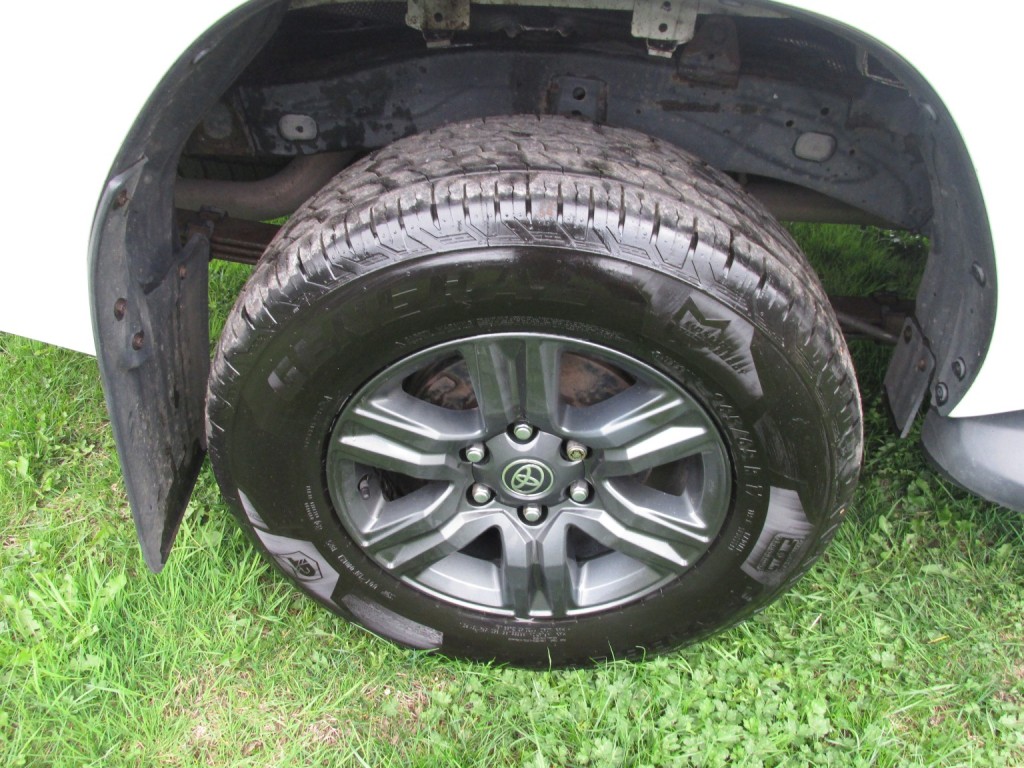 TOYOTA HILUX Icon 4X4 2.4 D-4D D/C Auto 2021