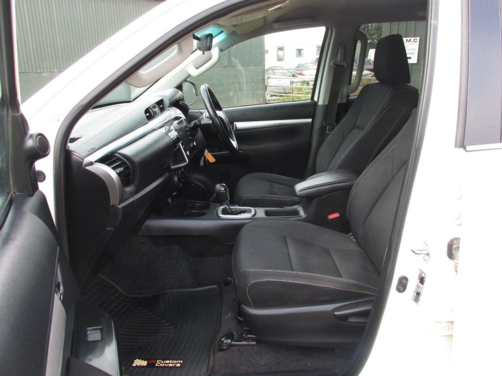 TOYOTA HILUX Icon 4X4 2.4 D-4D D/C Auto 2021