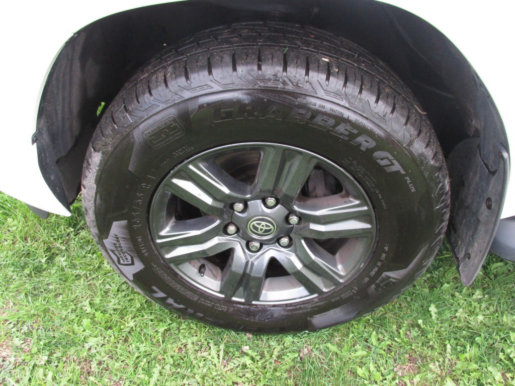 TOYOTA HILUX Icon 4X4 2.4 D-4D D/C Auto 2021