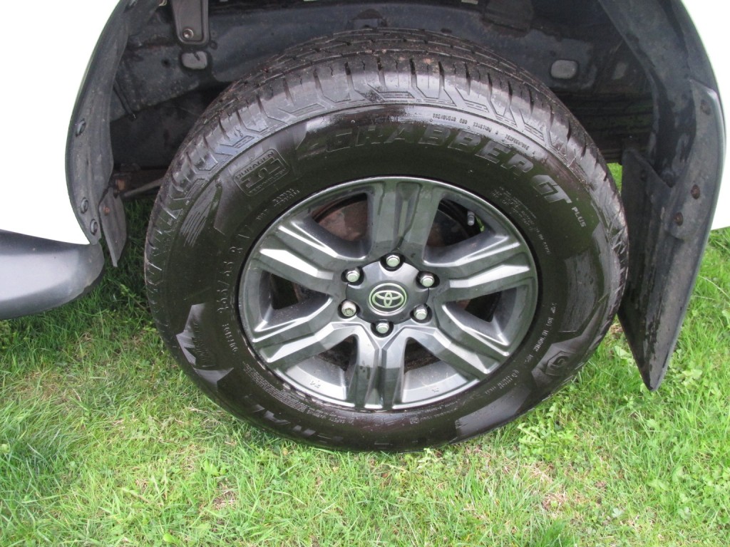 TOYOTA HILUX Icon 4X4 2.4 D-4D D/C Auto 2021