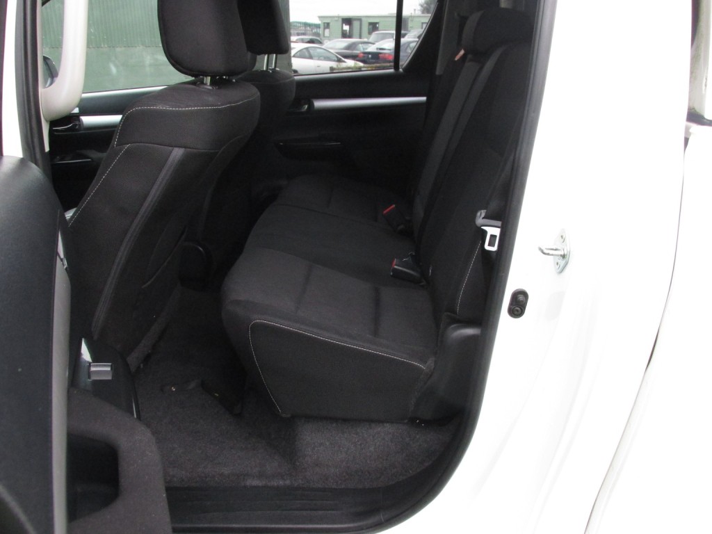 TOYOTA HILUX Icon 4X4 2.4 D-4D D/C Auto 2021