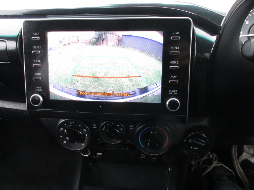 TOYOTA HILUX Icon 4X4 2.4 D-4D D/C Auto 2021