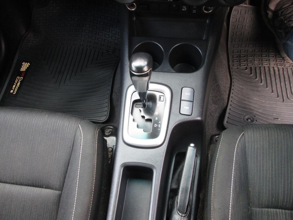 TOYOTA HILUX Icon 4X4 2.4 D-4D D/C Auto 2021