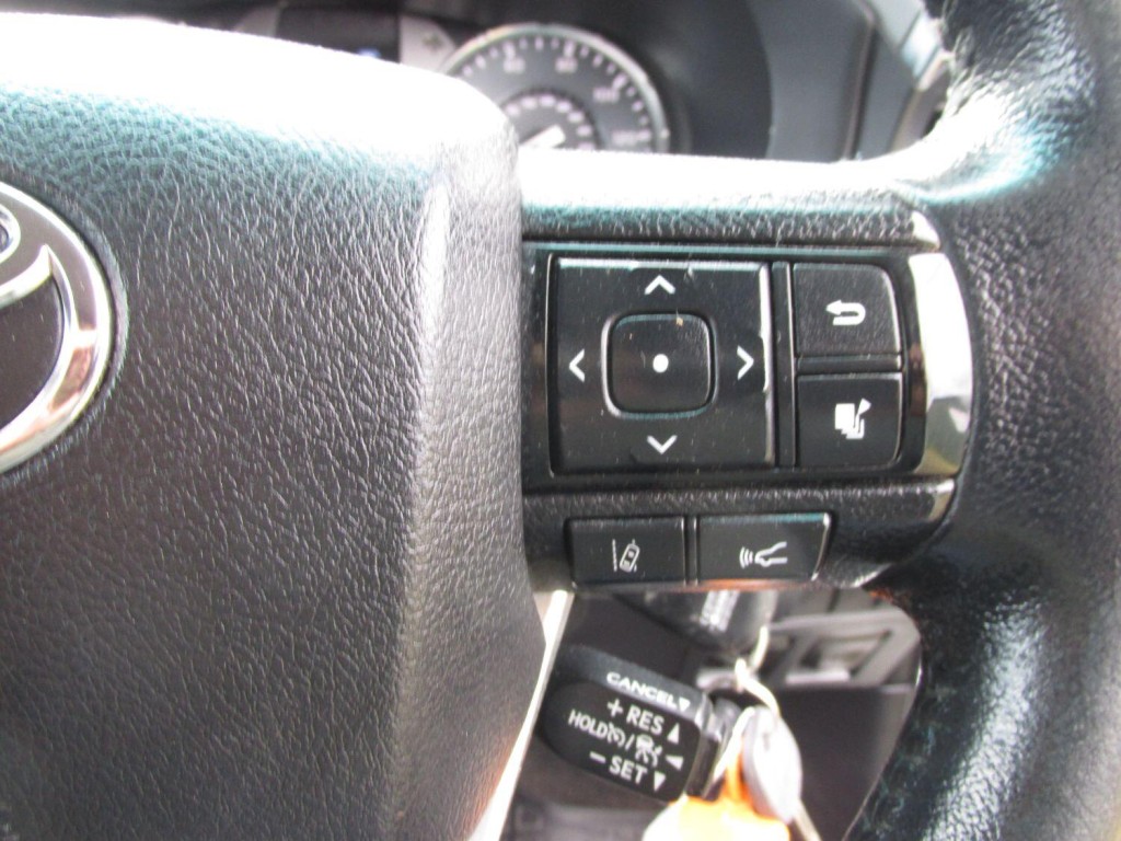 TOYOTA HILUX Icon 4X4 2.4 D-4D D/C Auto 2021