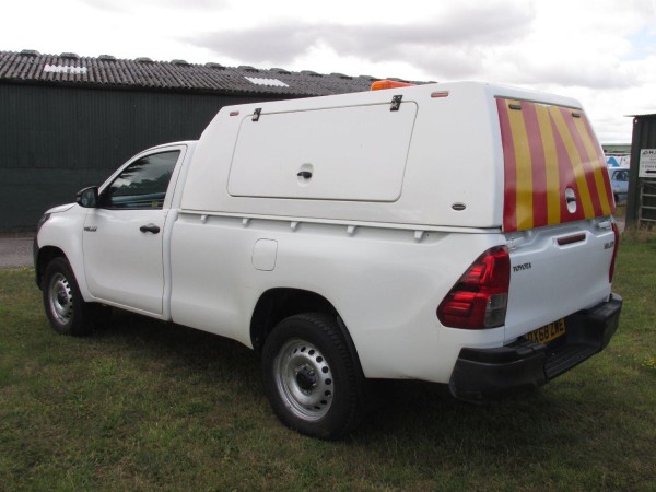 View TOYOTA HILUX Active 2.4 4X4 D-4D Single Cab