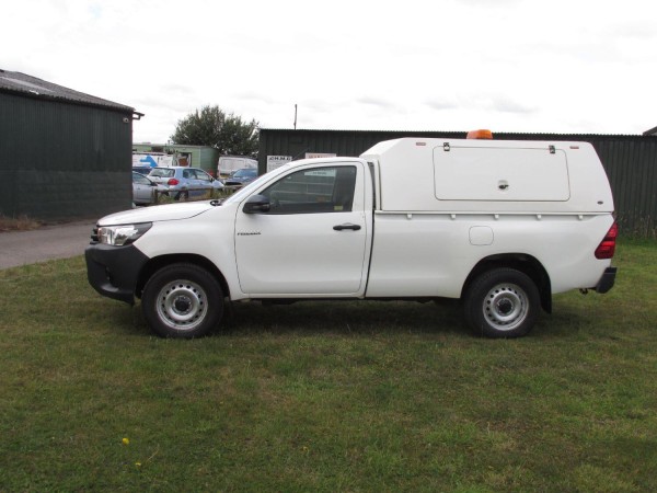 View TOYOTA HILUX Active 2.4 4X4 D-4D Single Cab