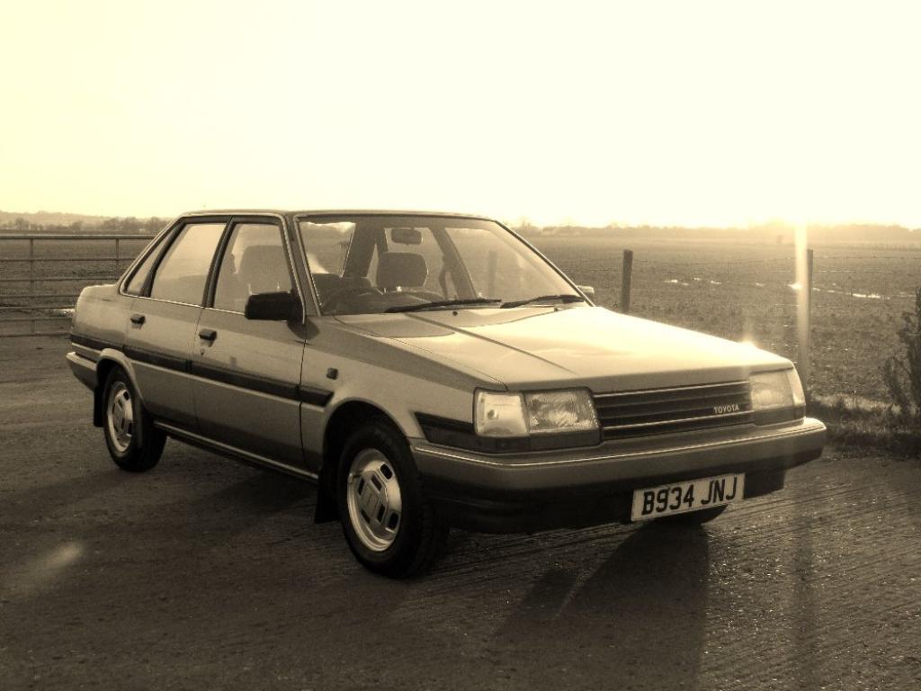 TOYOTA CARINA GL 1985