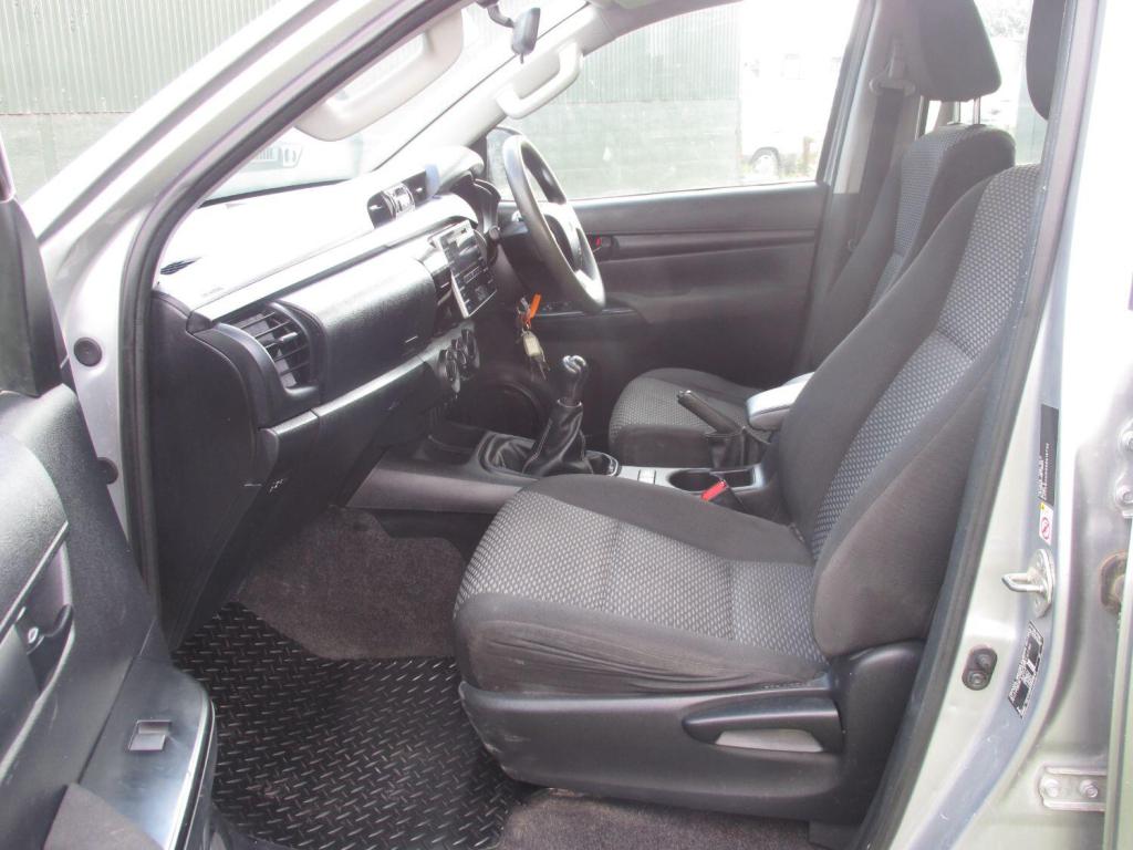 TOYOTA HILUX ACTTIVE 4X4 2.4 D-4D DCB 2018