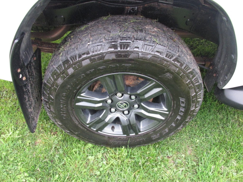 TOYOTA HILUX ICON 4X4 D-4D Double Cab 2.4 Auto 2021