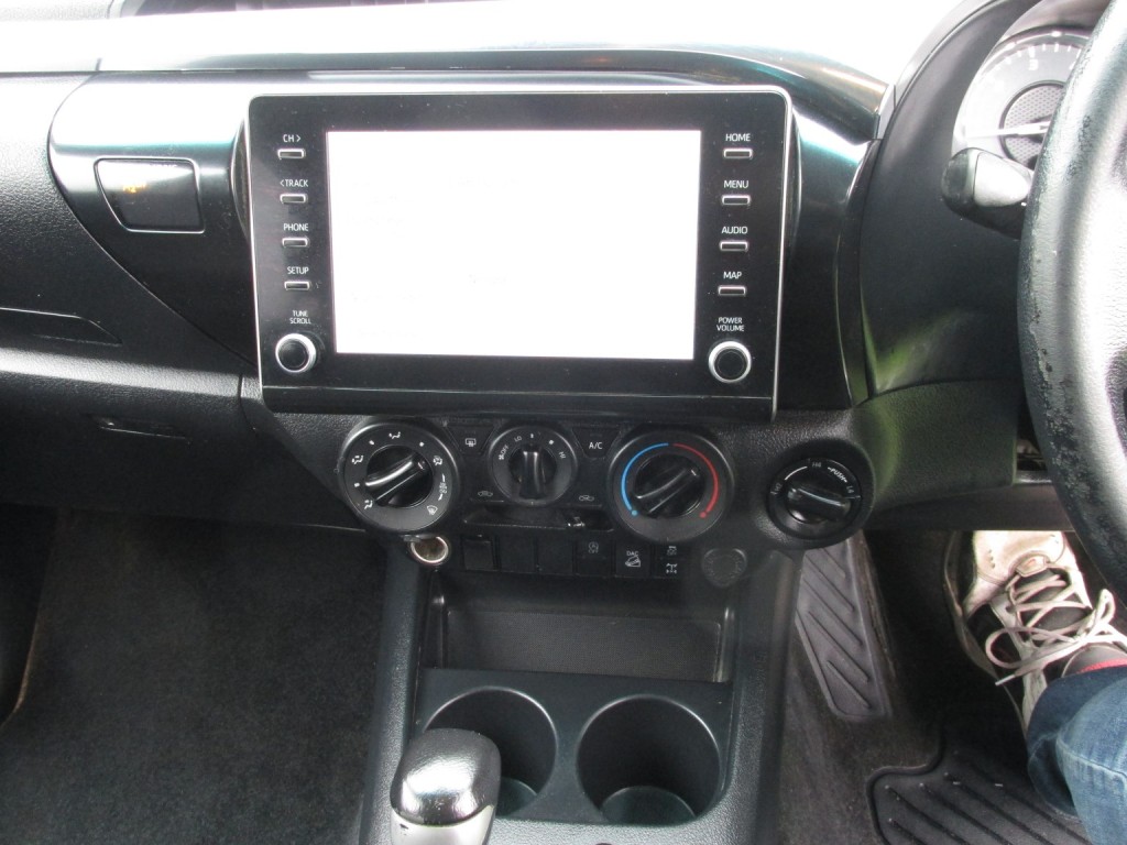 TOYOTA HILUX ICON 4X4 D-4D Double Cab 2.4 Auto 2021