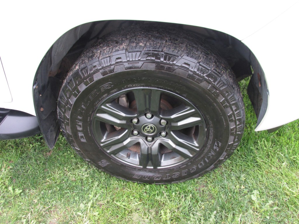 TOYOTA HILUX ICON 4X4 D-4D Double Cab 2.4 Auto 2021