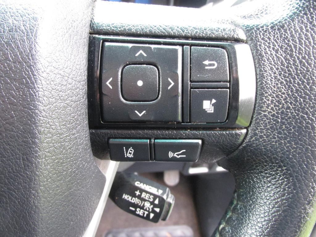 TOYOTA HILUX INVINCIBLE 4X4 D-4D DCB 2020