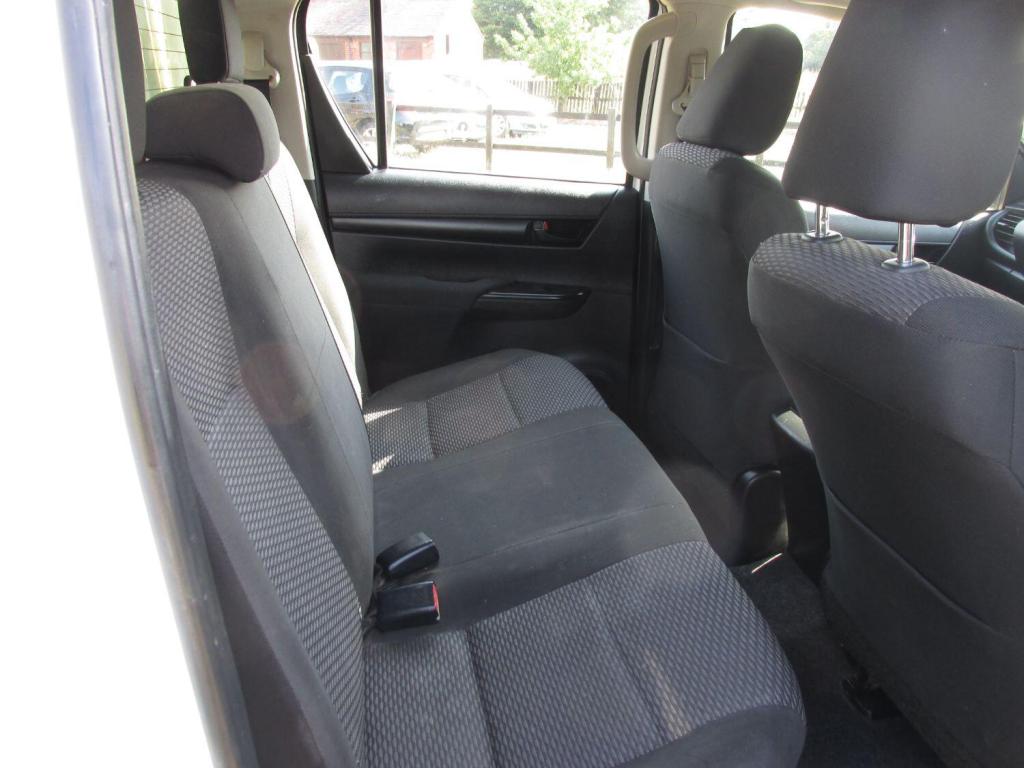 TOYOTA HILUX Active 4X4 D-4D DCB 2020
