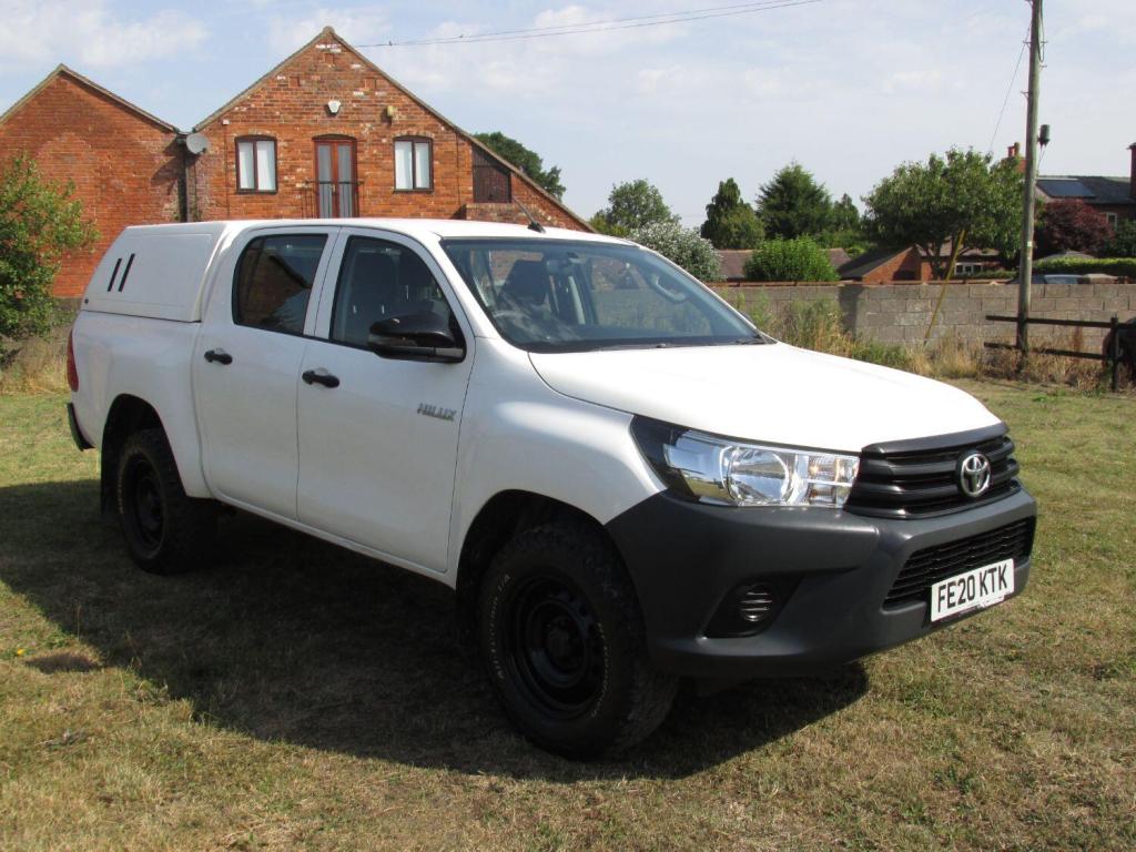 TOYOTA HILUX Active 4X4 D-4D DCB 2020