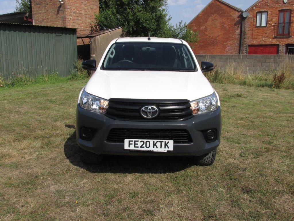 TOYOTA HILUX Active 4X4 D-4D DCB 2020
