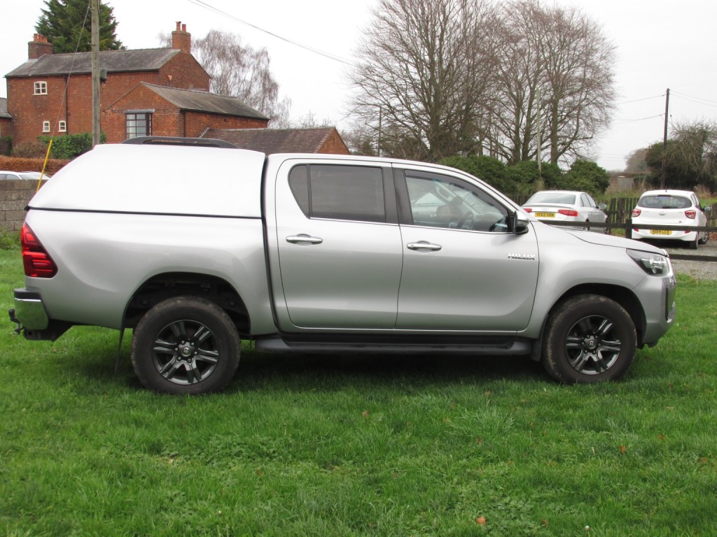 TOYOTA HILUX Icon 4X4 2.4 D-4D DCB 2021