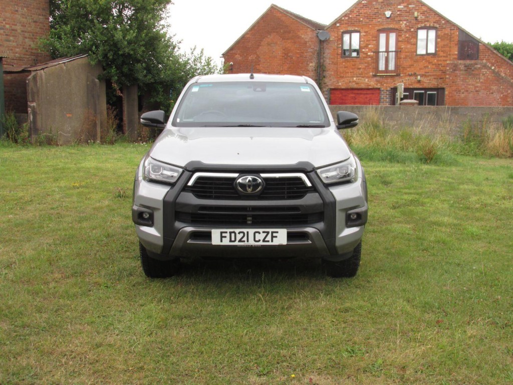 TOYOTA HILUX 2.8 Invincible X D4D 4WD 2021
