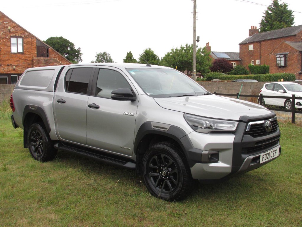 TOYOTA HILUX 2.8 Invincible X D4D 4WD 2021