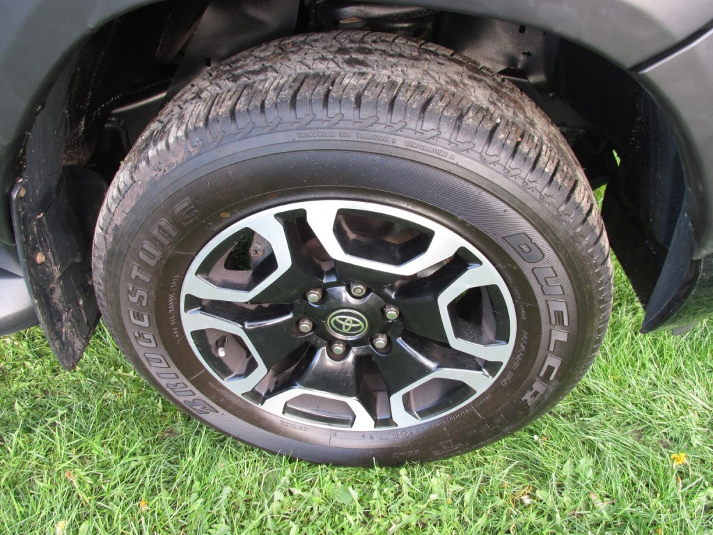 TOYOTA HILUX INVINCIBLE 4X4 2.8 D-4D DCB 2021