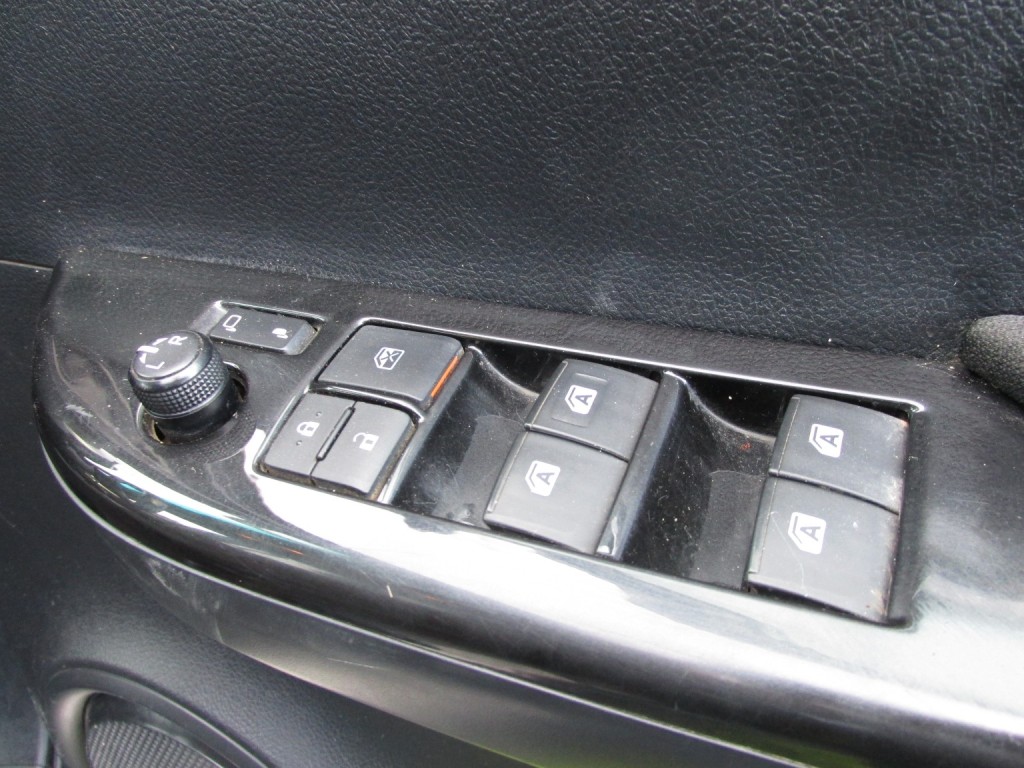 TOYOTA HILUX INVINCIBLE 4X4 2.8 D-4D DCB 2021