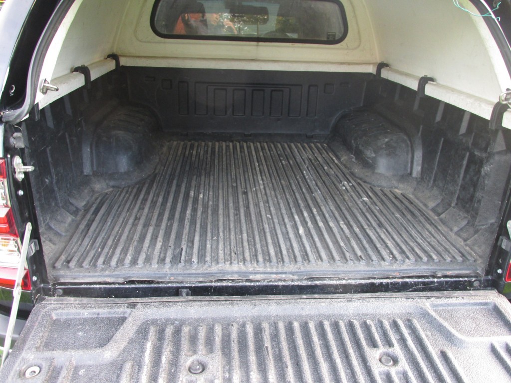 TOYOTA HILUX INVINCIBLE 4X4 2.8 D-4D DCB 2021