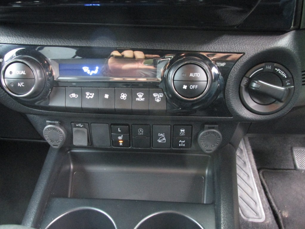 TOYOTA HILUX Invincible X 2.8 D4D 4WD 2022