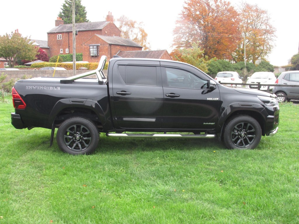 TOYOTA HILUX Invincible X 2.8 D4D 4WD 2022