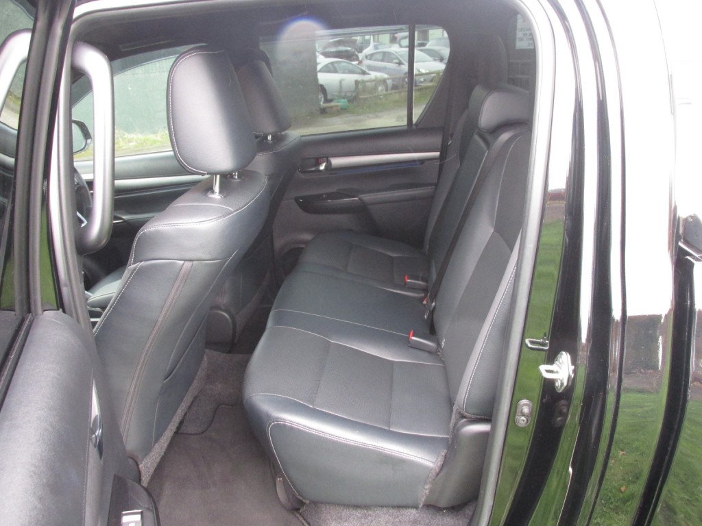 TOYOTA HILUX Invincible X 2.8 D4D 4WD 2022