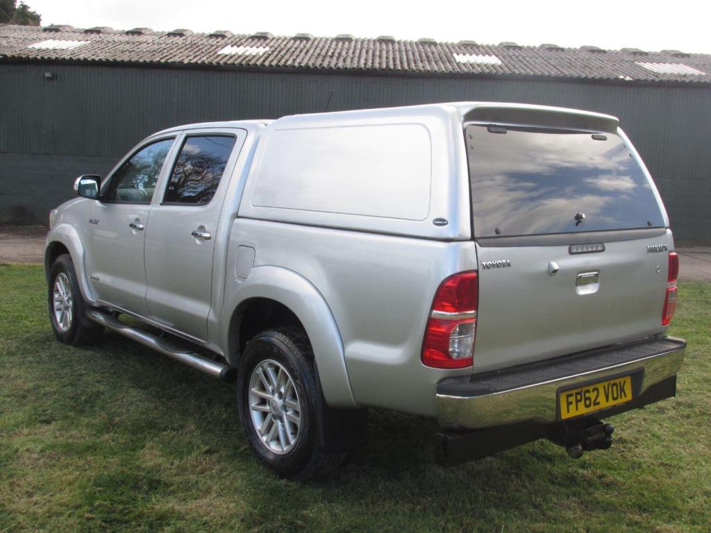 TOYOTA HILUX Invincible 3.0 D4D 4WD 2012