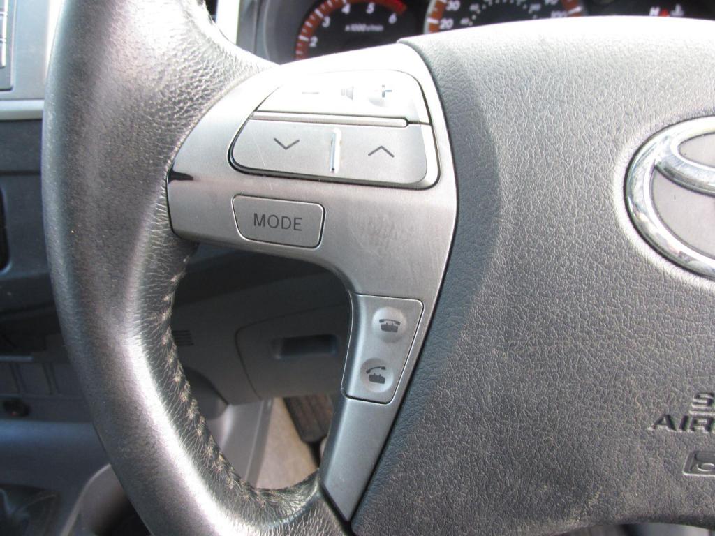 TOYOTA HILUX Invincible 3.0 D4D 4WD 2012