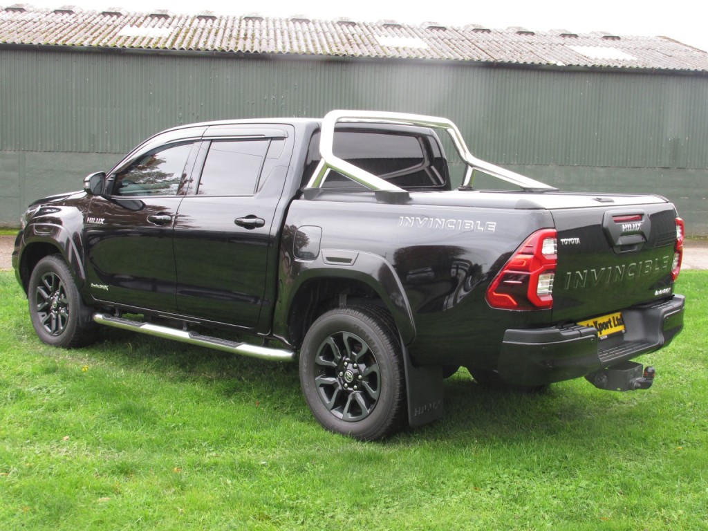 TOYOTA HILUX Invincible X 2.8 D4D 4WD 2022