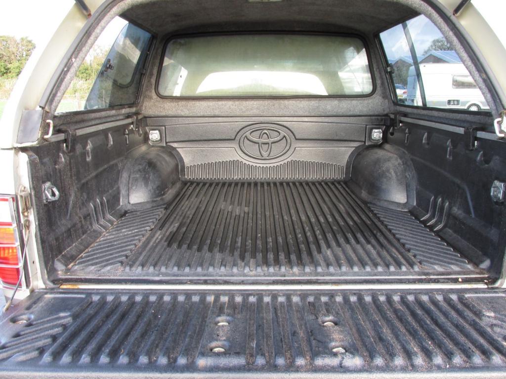 TOYOTA HILUX 3.0 D4D Sports Cruiser Automatic 2004