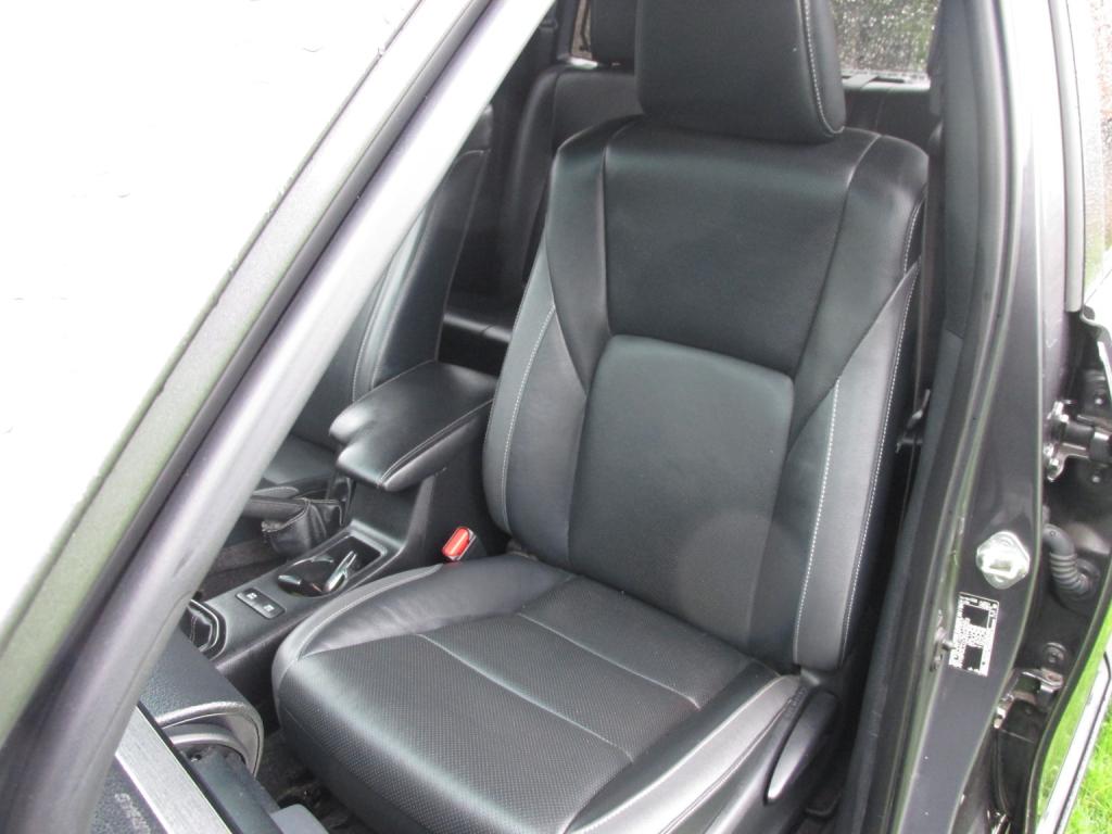 TOYOTA HILUX INVINCIBLE 2.8 X 4WD D-4D DCB 2021