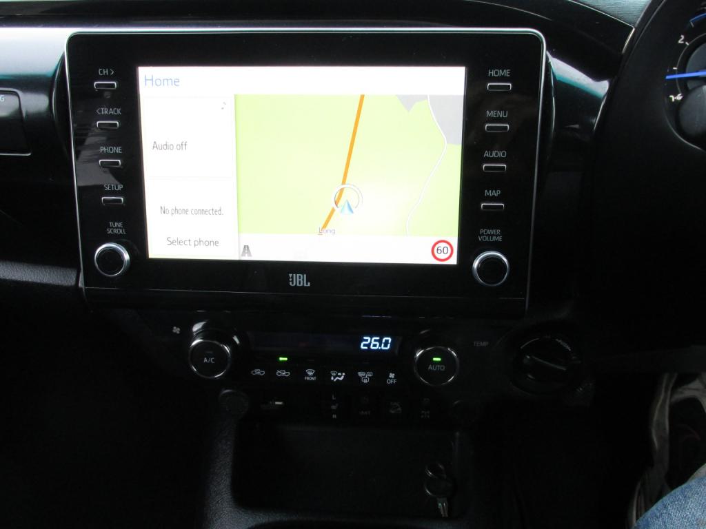 TOYOTA HILUX INVINCIBLE 2.8 X 4WD D-4D DCB 2021