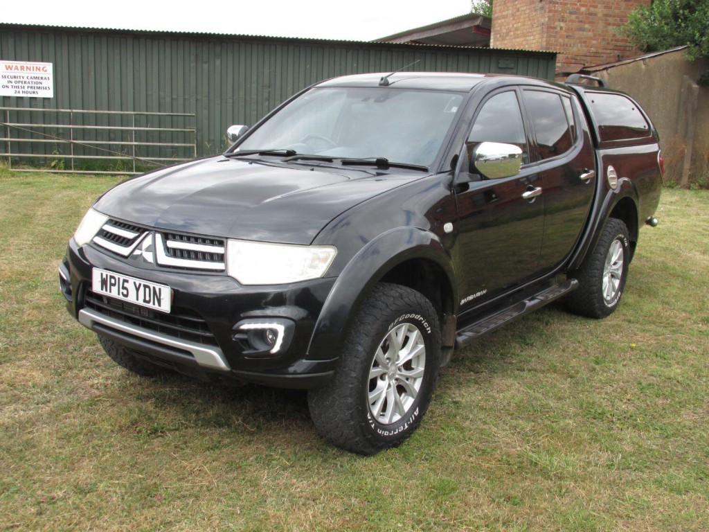 MITSUBISHI L200 2.5 DiD Barbarian 2015