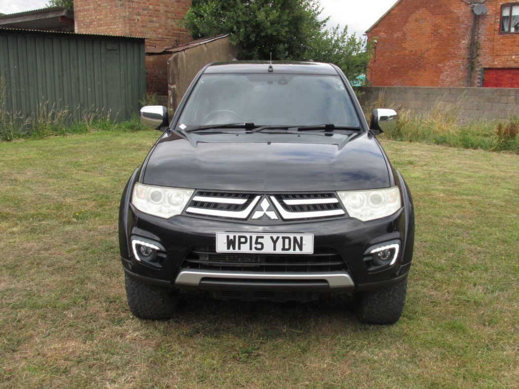 MITSUBISHI L200 2.5 DiD Barbarian 2015