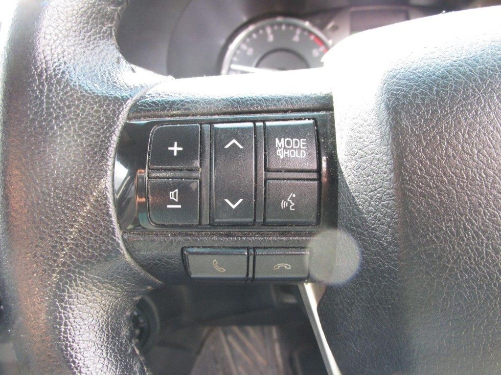 TOYOTA HILUX D-4D 150 ICON Auto 2021