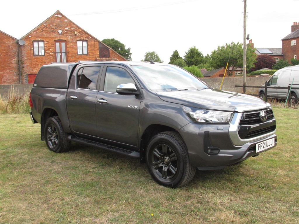 TOYOTA HILUX D-4D 150 ICON Auto 2021