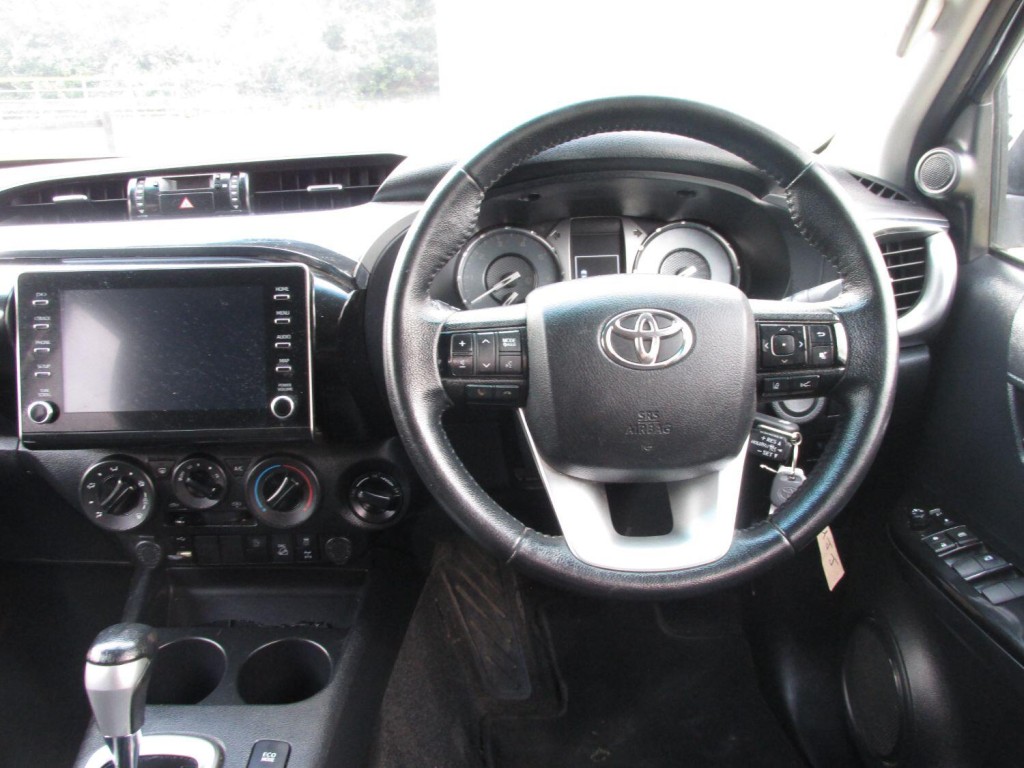 TOYOTA HILUX D-4D 150 ICON Auto 2021
