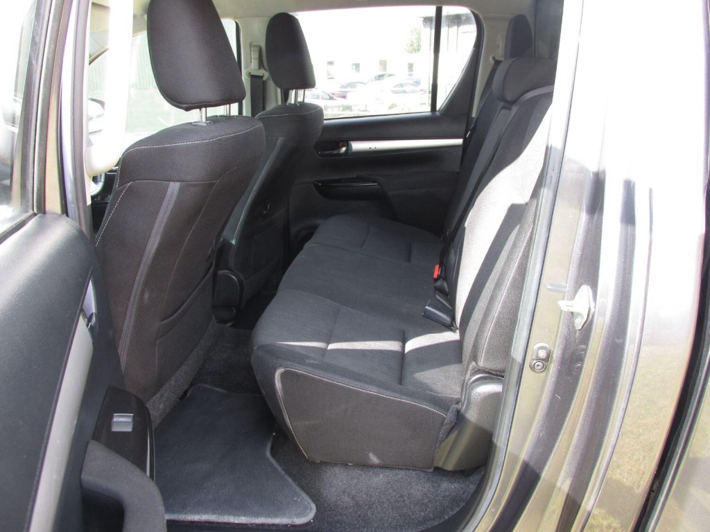 TOYOTA HILUX D-4D 150 ICON Auto 2021