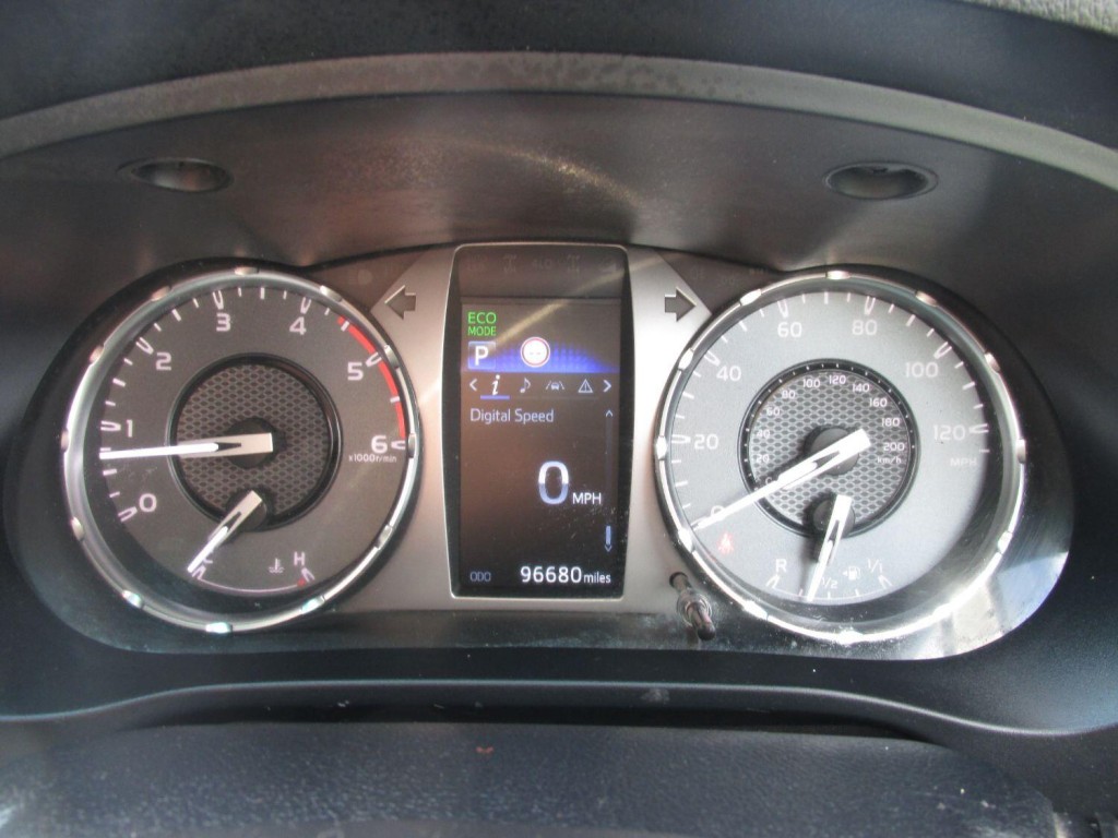 TOYOTA HILUX D-4D 150 ICON Auto 2021