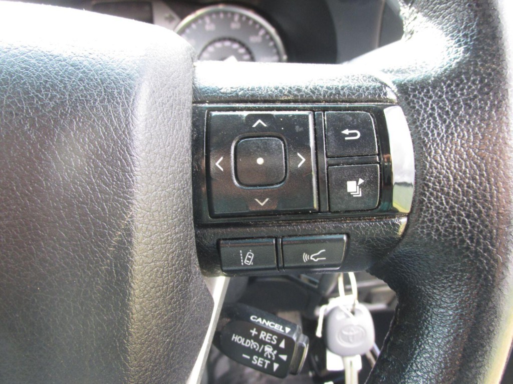 TOYOTA HILUX D-4D 150 ICON Auto 2021