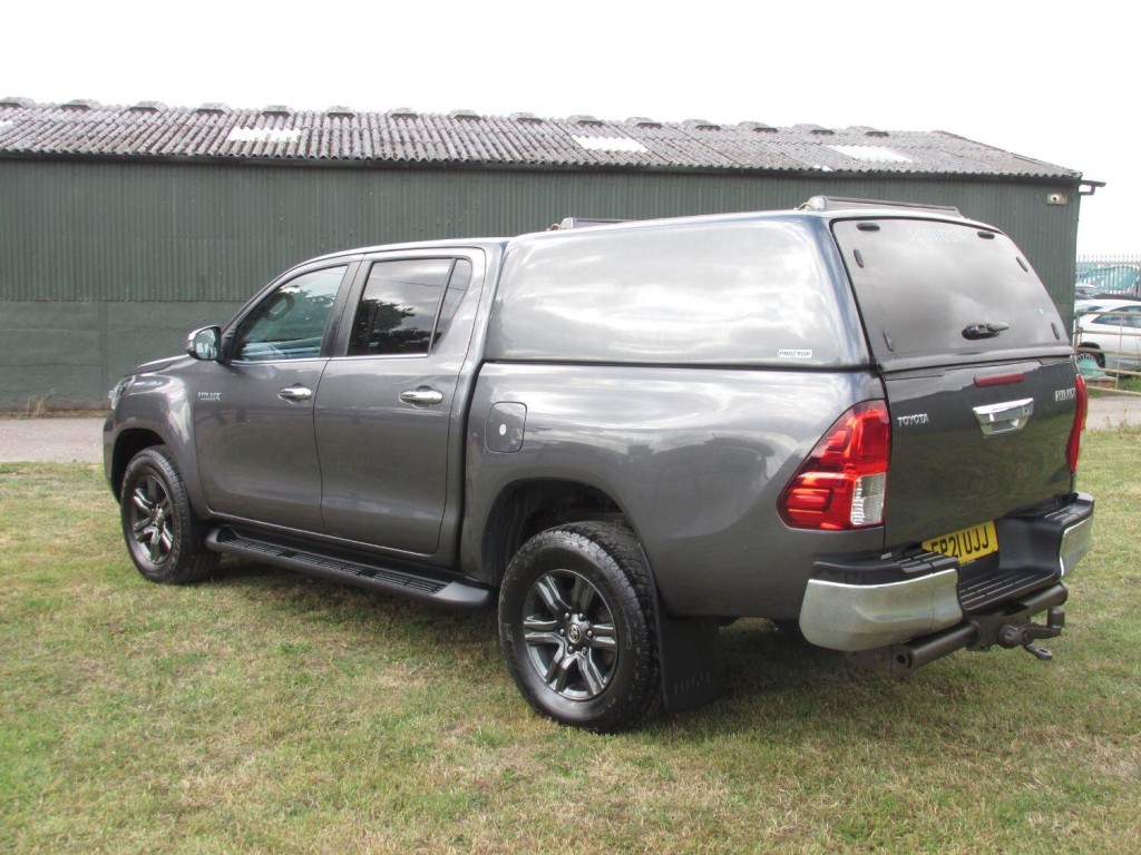 TOYOTA HILUX D-4D 150 ICON Auto 2021